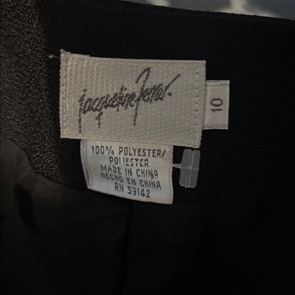 Jacqueline Ferrar Elegant Black Jacket - Picture 4 of 5